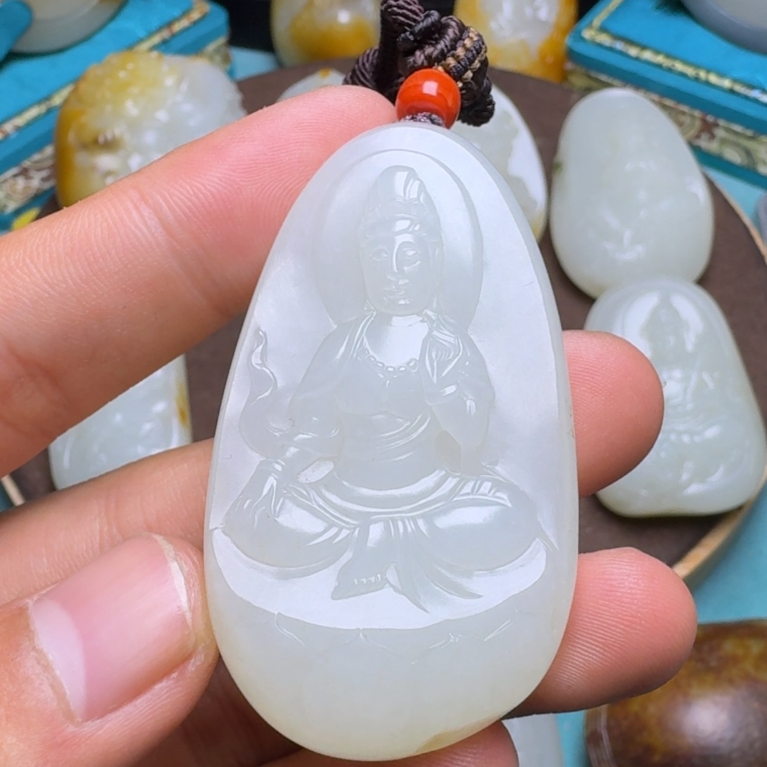 和田玉未镶嵌颈饰