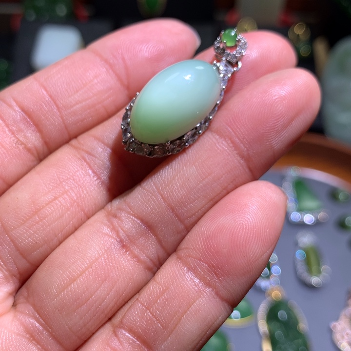 和田玉吊坠银S925镶嵌