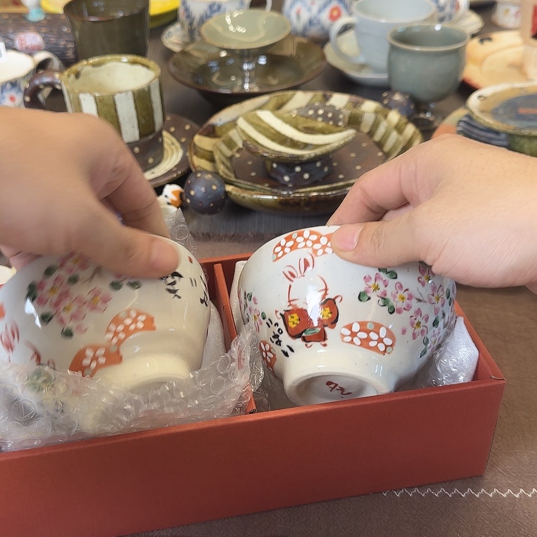 茶盏哈哈哈哈哈好好笑
