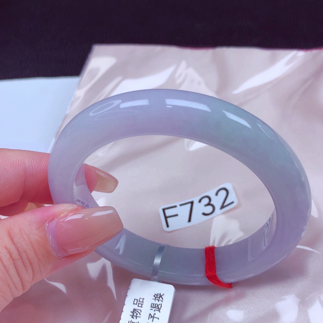 翡翠手镯未镶嵌手镯