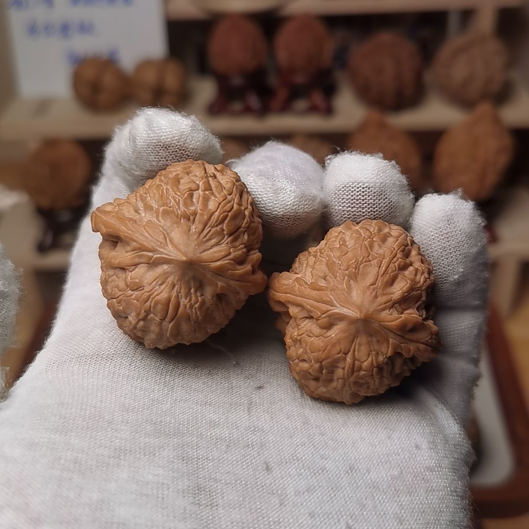 核桃文玩核桃高端小众大团圆红皮全品36.5尺