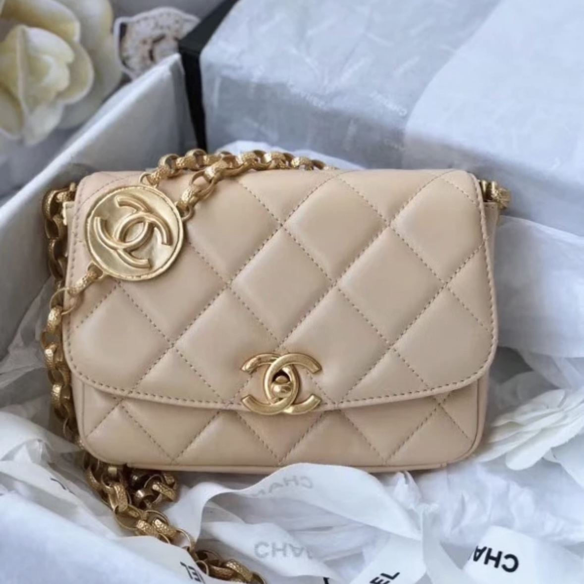 95新 Chanel/香奈儿 奶茶金金币方胖子单肩包/1203