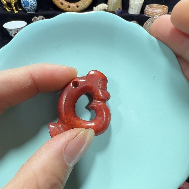 透闪石质玉未镶嵌挂件