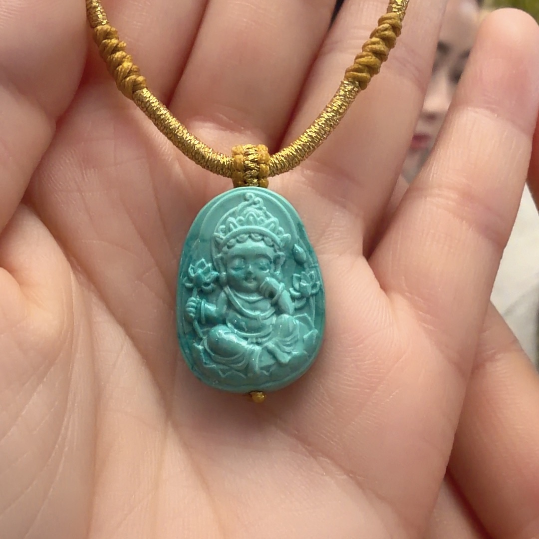 绿松石未镶嵌颈饰