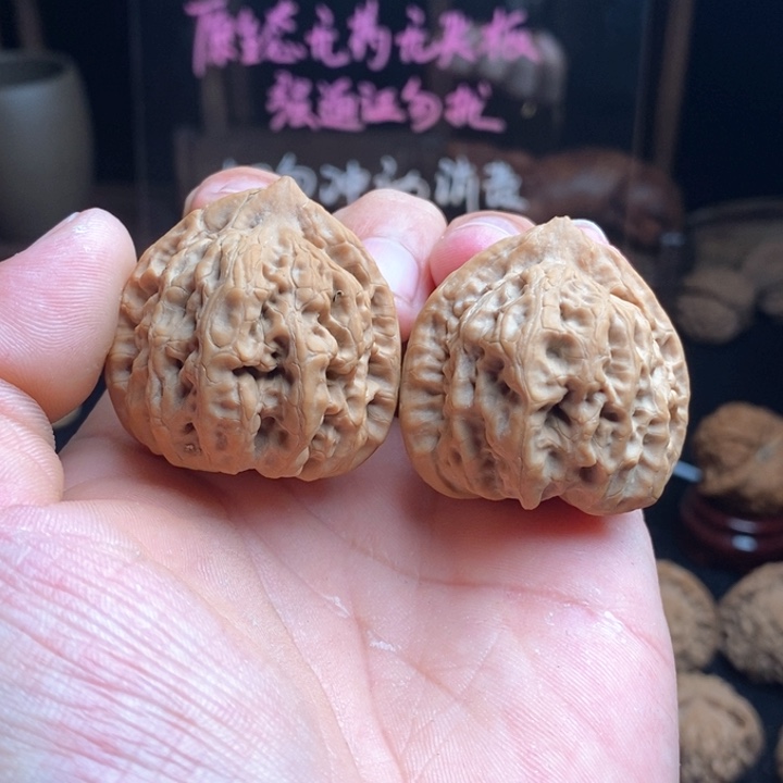 文玩核桃吊坠姜*真38佛肚
