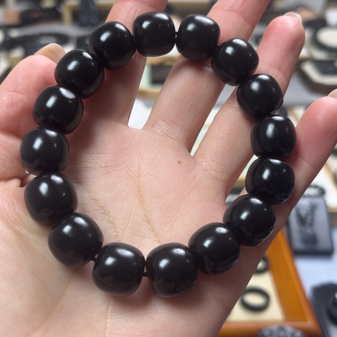 顽***偶和田玉（墨玉）未镶嵌颈饰卡14过头