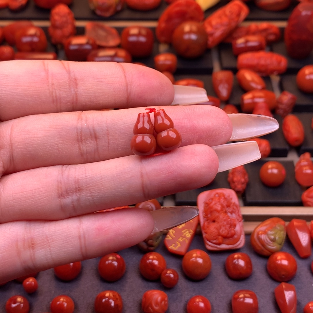 南红玛瑙未镶嵌原矿葫芦弟子珠8mm