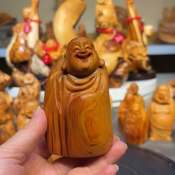 柏木太行崖柏弥勒佛