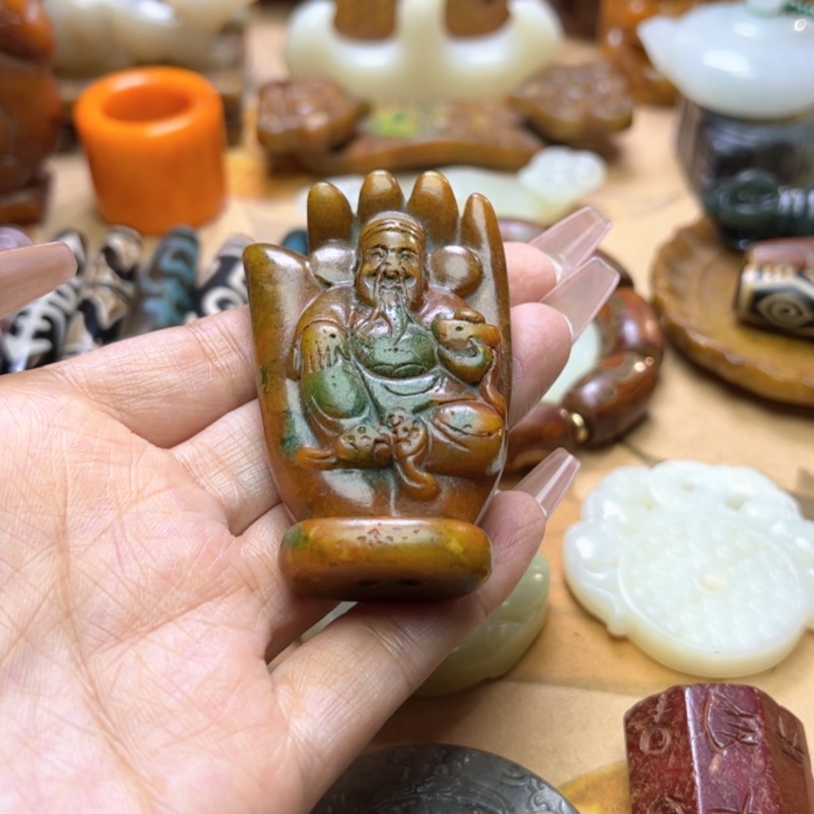 【闪购商品】蛇纹石玉颈饰未镶嵌