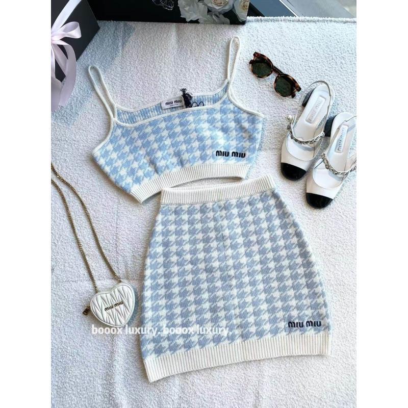 未使用 MIU MIU/缪缪  dd0017 山羊绒 刺绣logo千鸟格套装上42下3