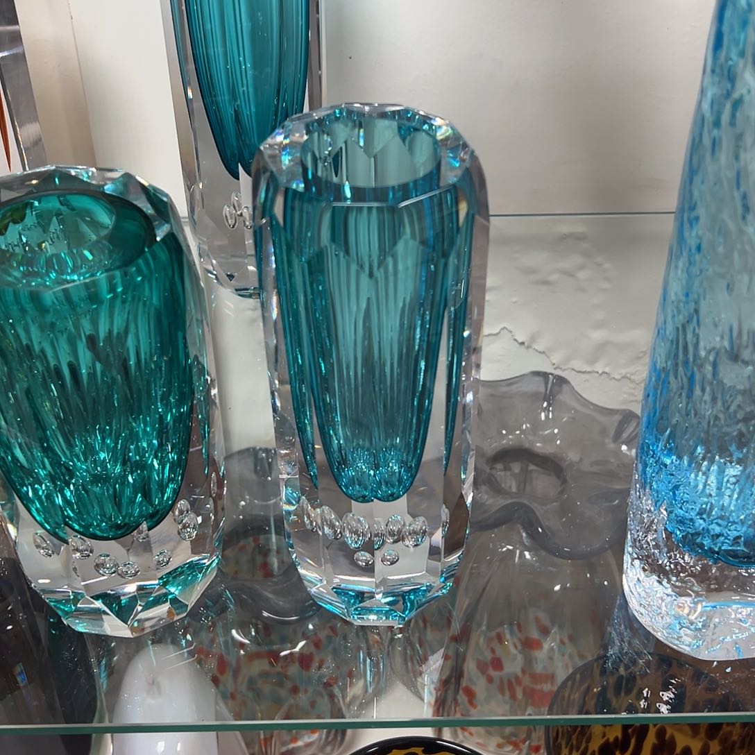 琉璃高23蓝色 钻石磨刻琉璃花器