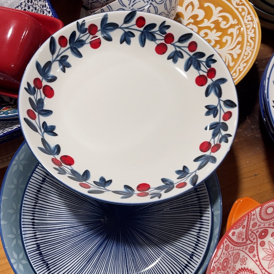 瓷   8寸 温佩家 数量是2