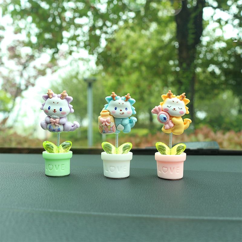 可爱摇摇车载摆件贴片卡通可爱车内饰品显示屏中控台装饰摇头摆饰