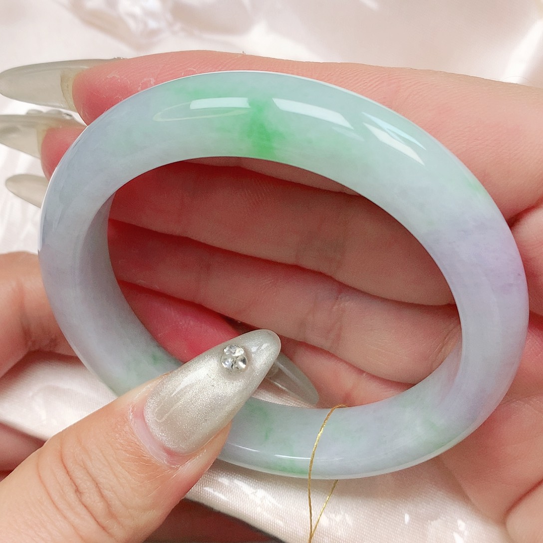 翡翠手镯未镶嵌抖音671