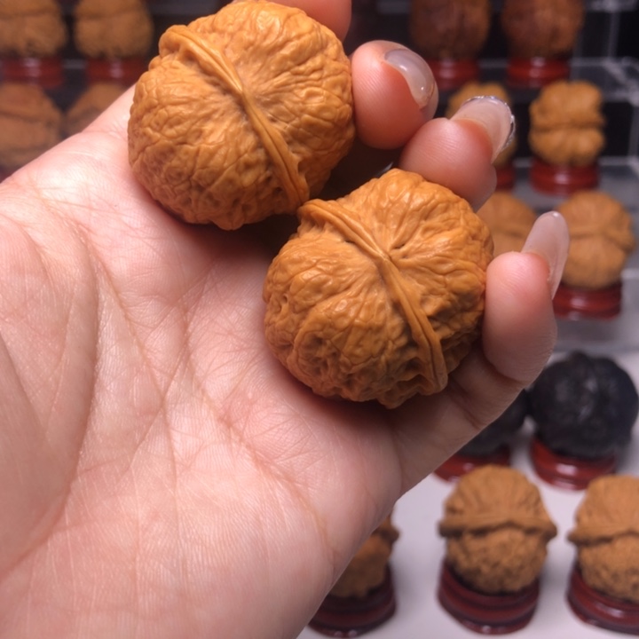 文玩核桃吊坠5蟒纹元宝