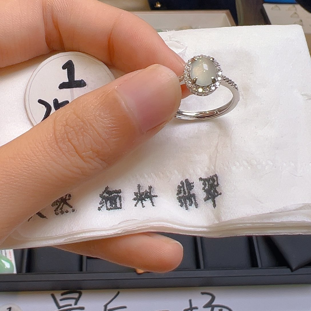 翡翠颈饰银S925镶嵌翡翠