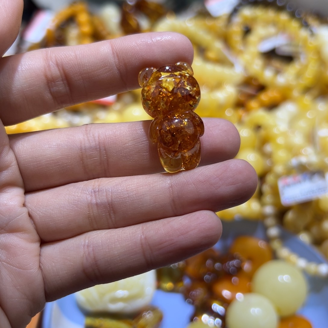 琥珀珠宝奇石未镶嵌