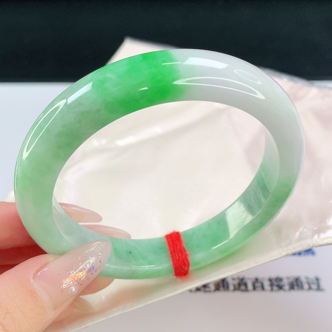 翡翠手镯未镶嵌209翡翠