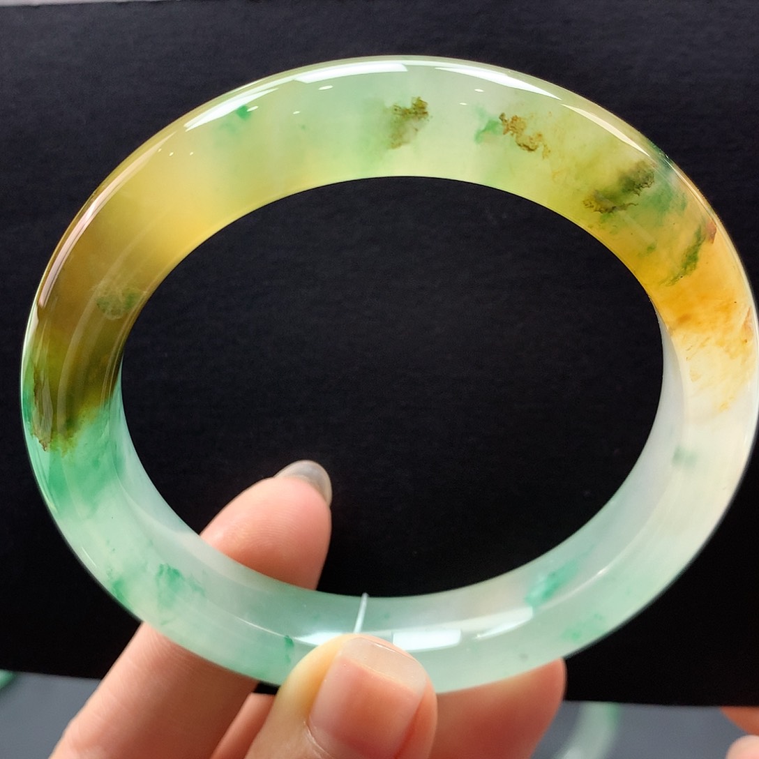 石英质玉手镯未镶嵌丫****丫