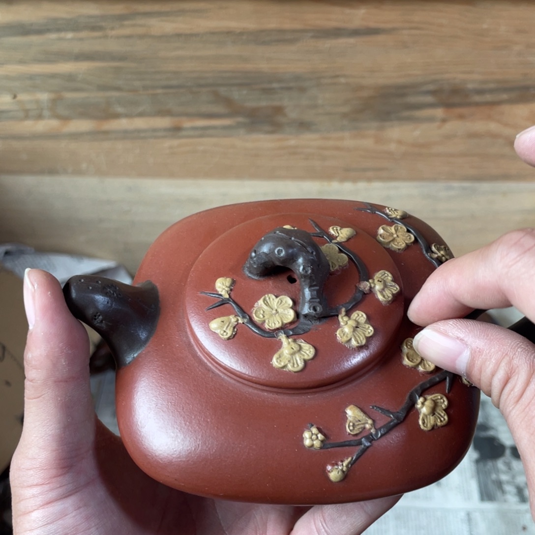 茶壶紫砂老厂紫砂壶一件。