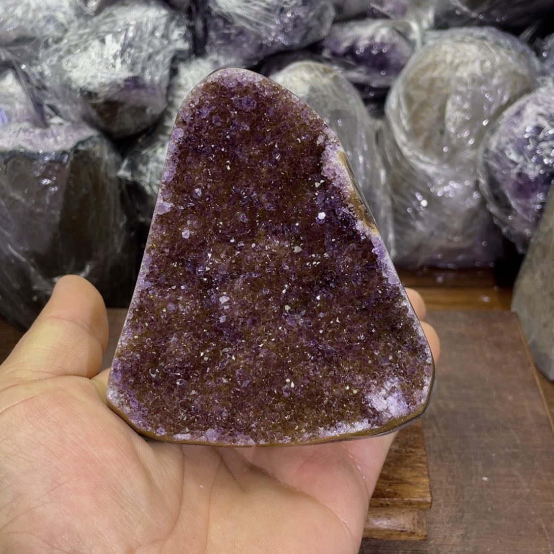 烨***燊紫晶未镶嵌摆件紫晶