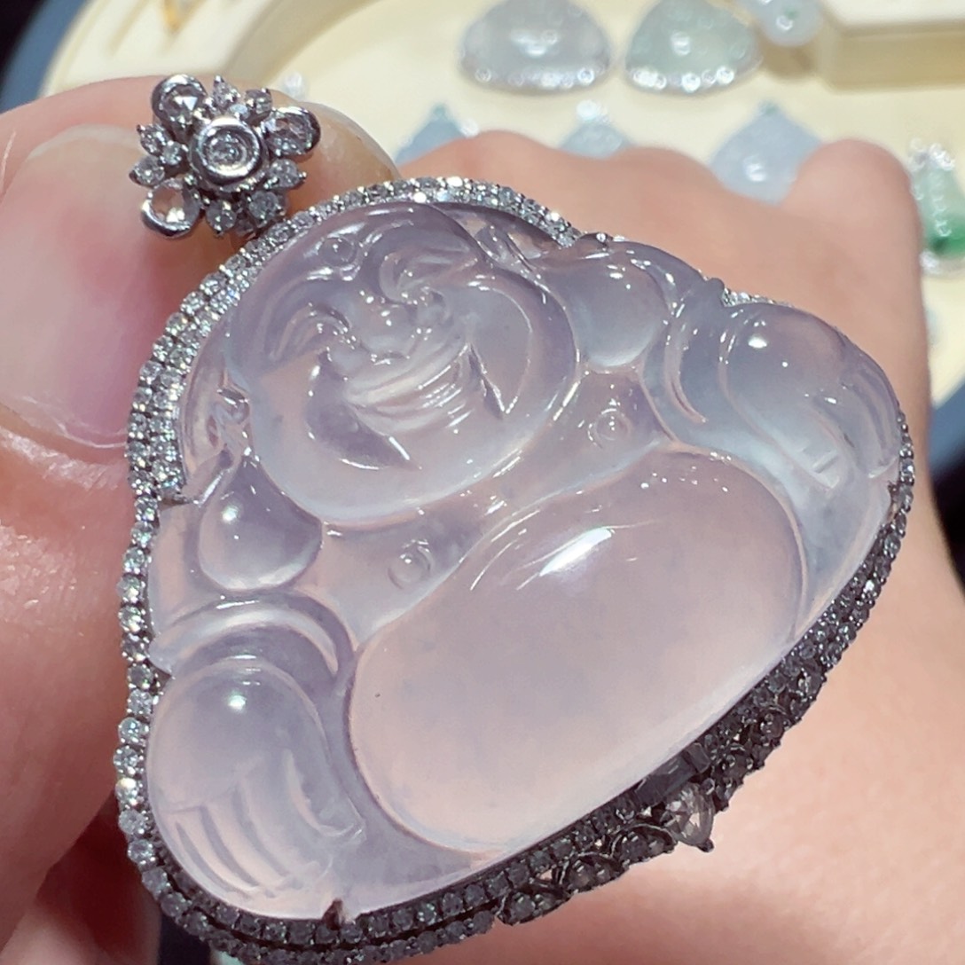 翡翠颈饰18K金镶嵌吊坠