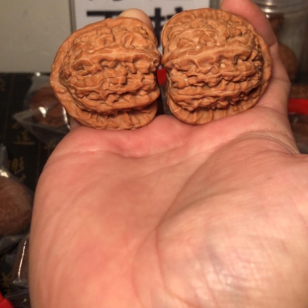 【闪购商品】文玩核桃把件感**恩三角白43