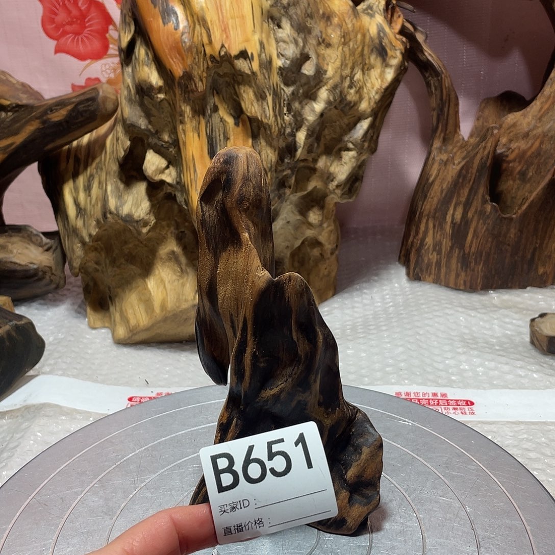 杖***河玉木（非红木类）土沉香香木摆件