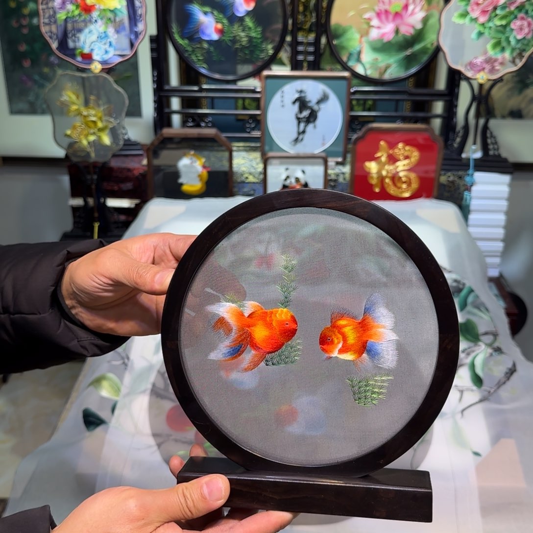 刺绣刺绣工艺精湛