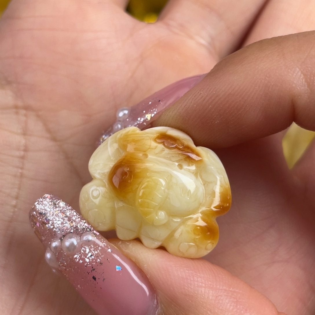 琥珀裸石未镶嵌蜜蜡
