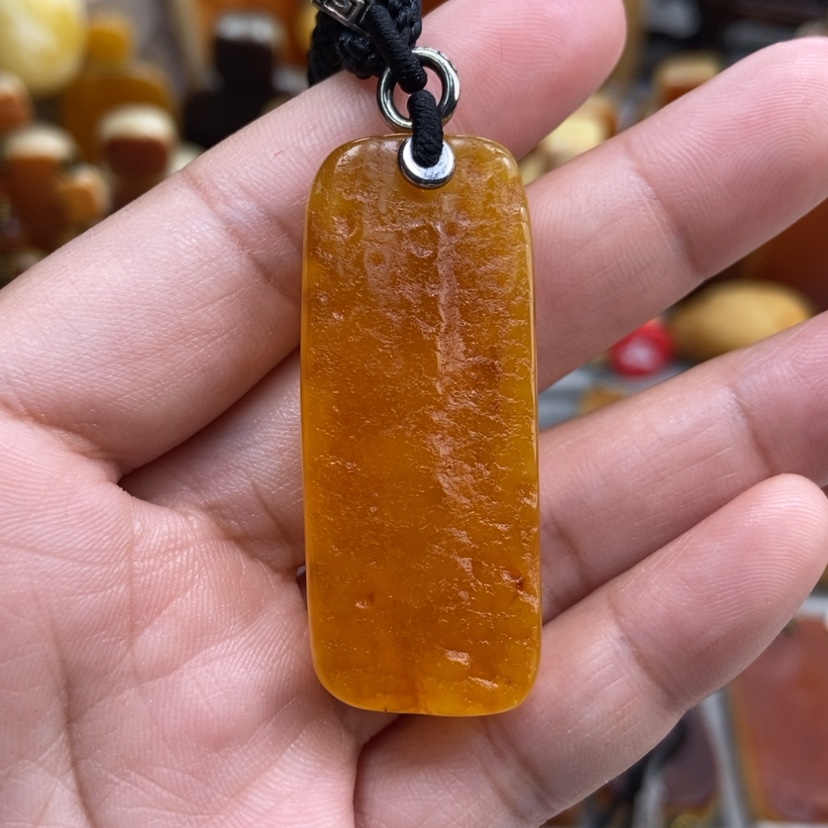 【闪购商品】琥珀颈饰未镶嵌