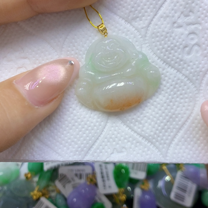 颈饰18K金镶嵌翡翠