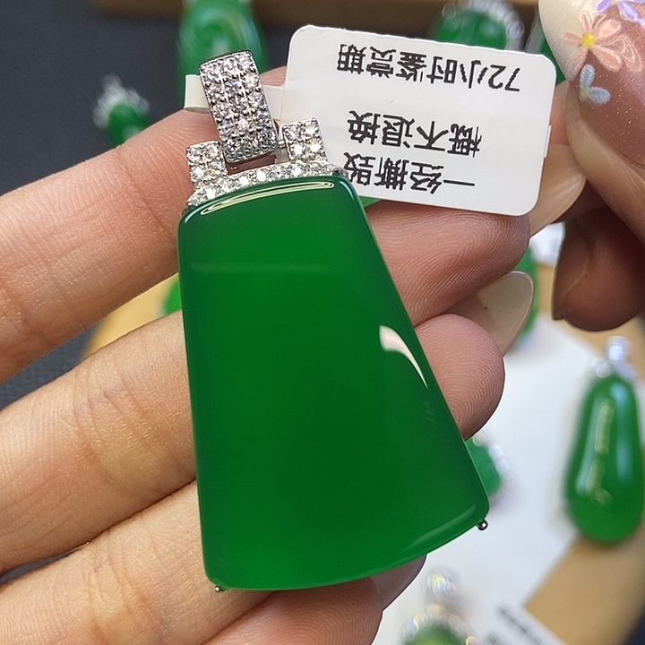 玛瑙/玉髓银S925镶嵌颈饰无事牌吊坠