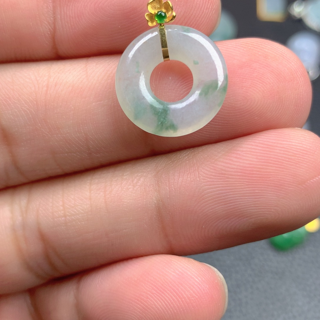 【闪购商品】颈饰18K金镶嵌翡翠翡翠