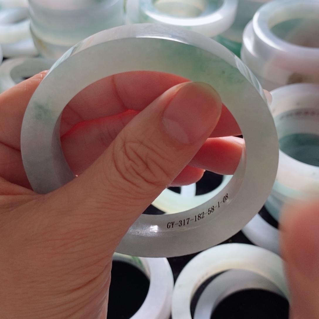 定制翡翠A货未镶嵌馋****菜