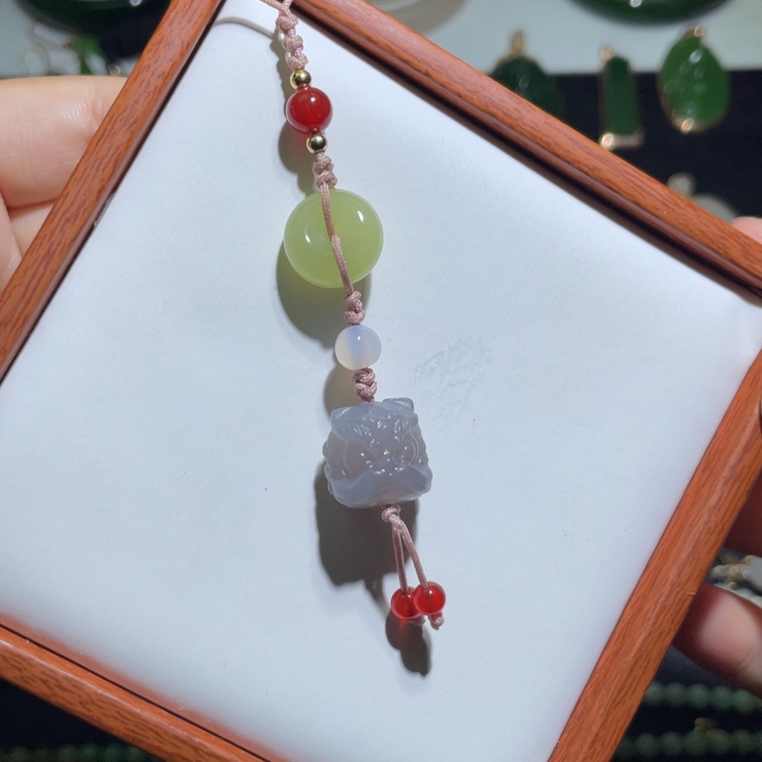 和田玉未镶嵌手机链