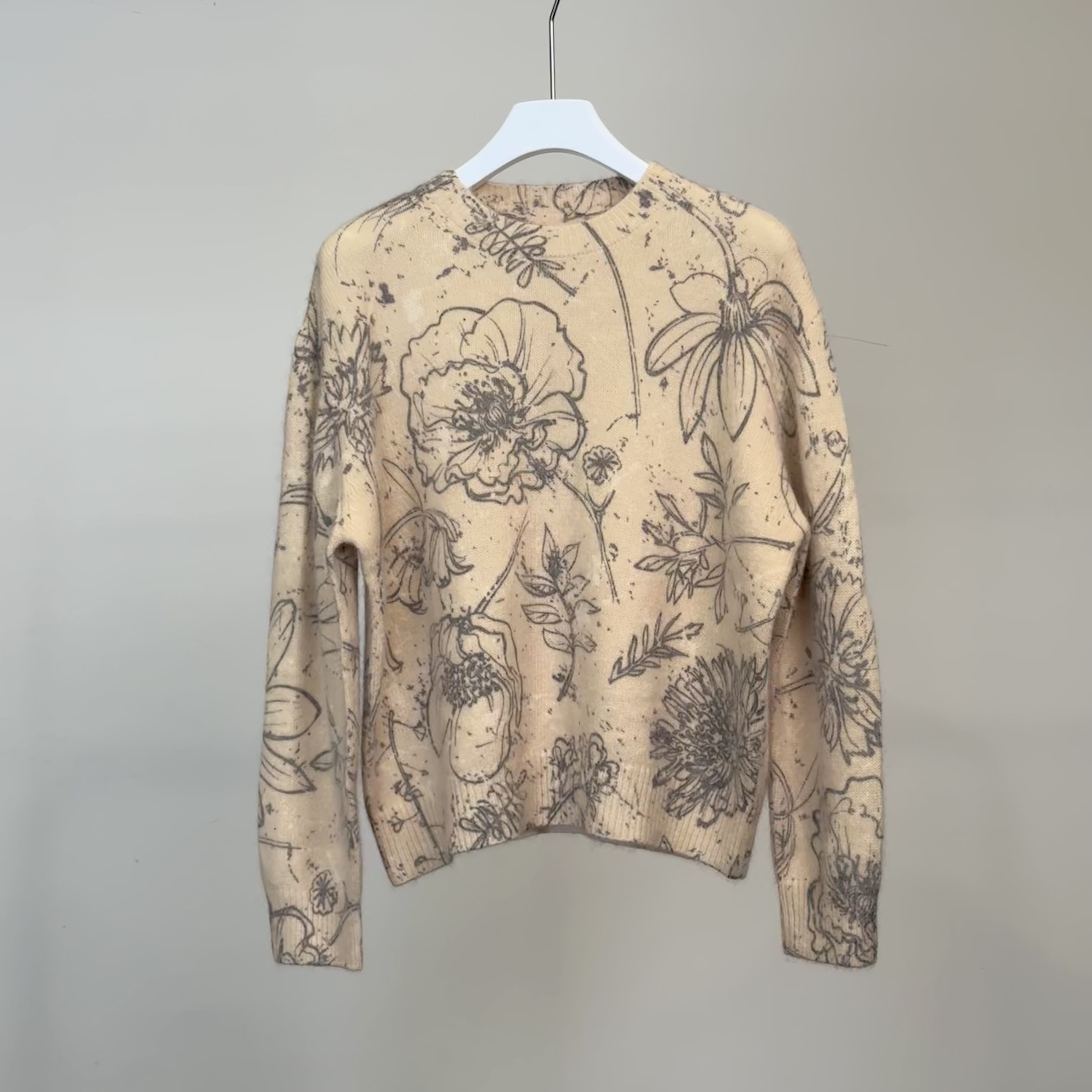 HDL Aootcor·圆领线条手绘感花卉印花套头针织毛衣