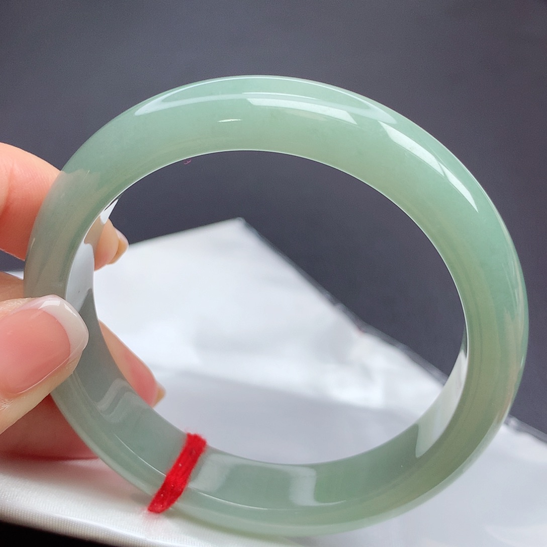 翡翠手镯未镶嵌88n n n n n n n