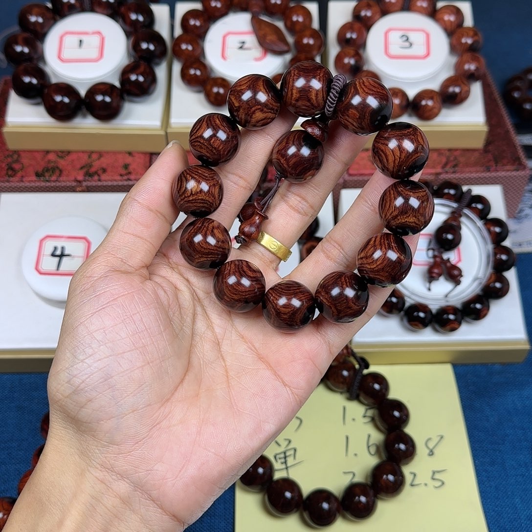 越****花梨木类黄花梨2.0