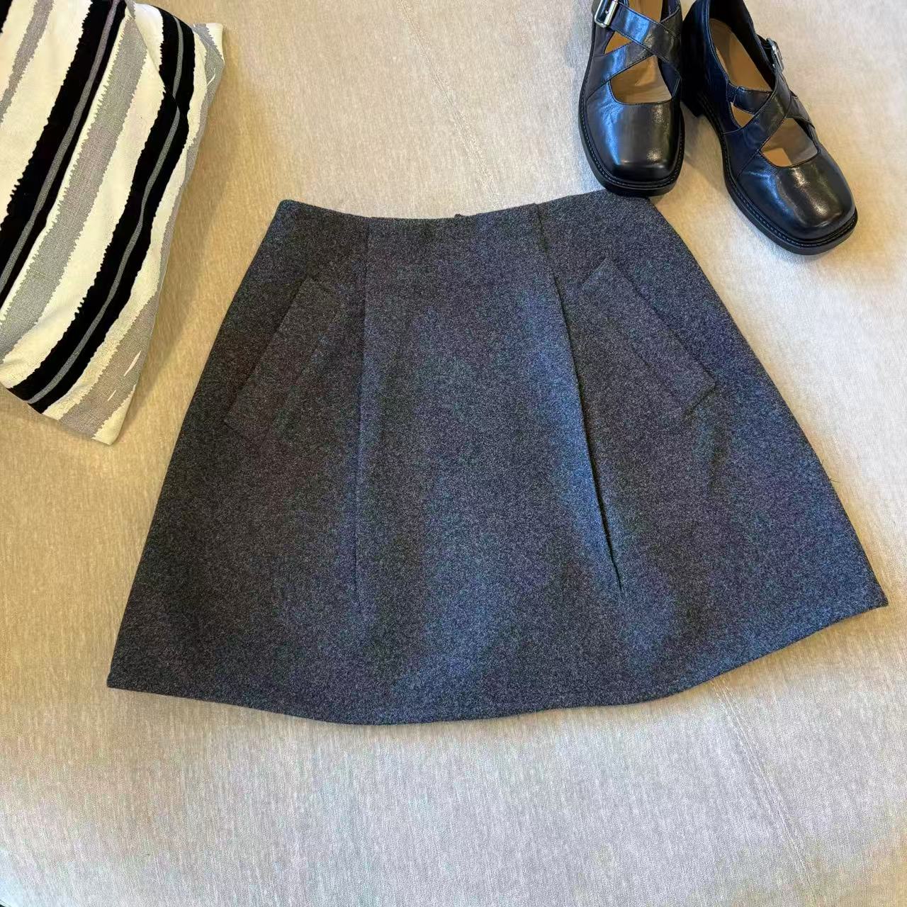 米可/MK-2926LJ【呢子压褶A版半裙】时尚休闲百搭秋季新款半裙