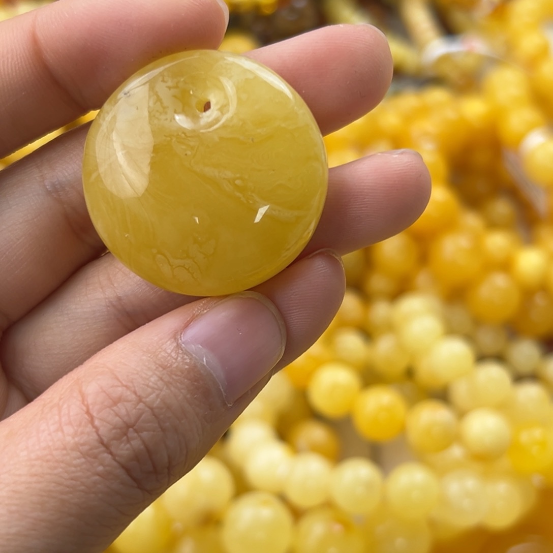 琥珀珠宝奇石未镶嵌