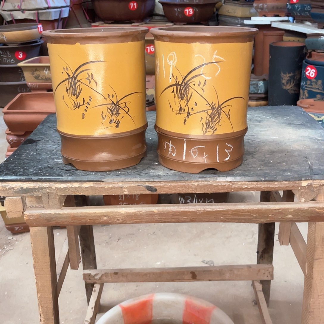 紫砂花盆竹节盆两个