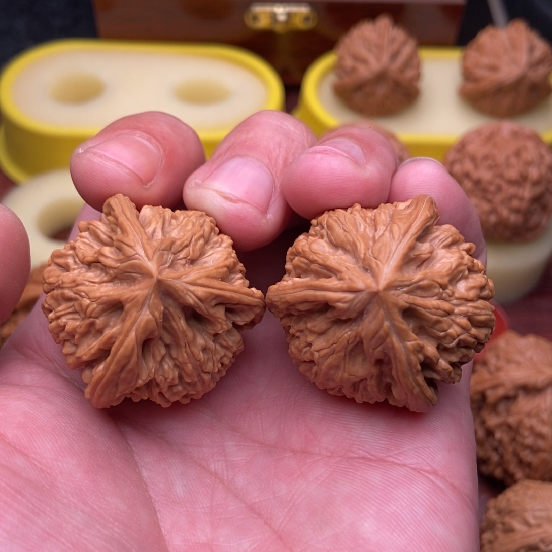 桃核把件冷***花绝配三棱36