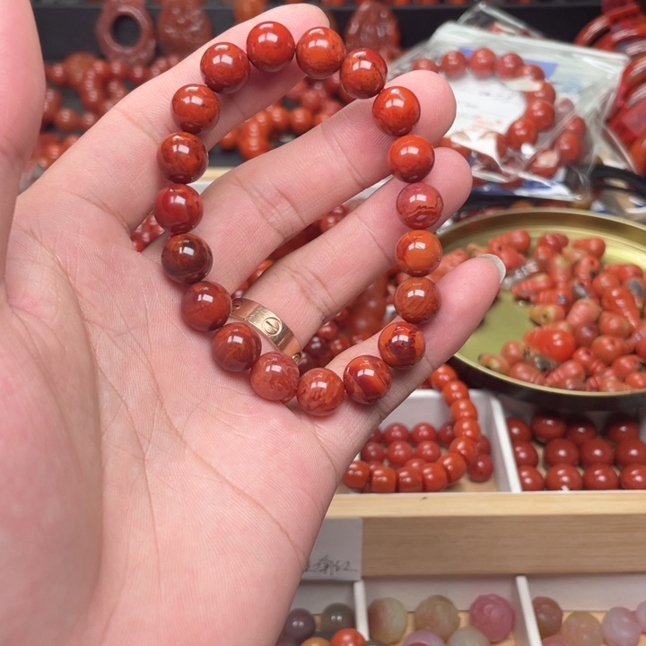 南红玛瑙未镶嵌手链