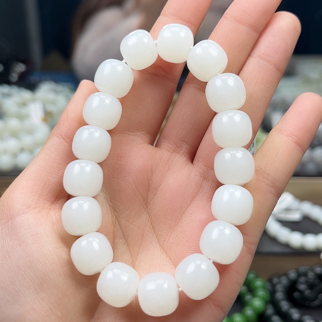 和田玉手链未镶嵌