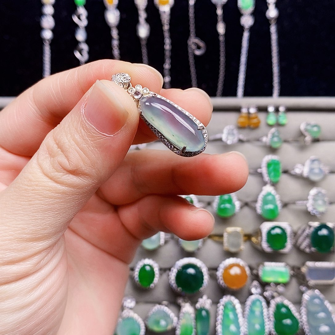 翡翠银S925镶嵌颈饰福瓜