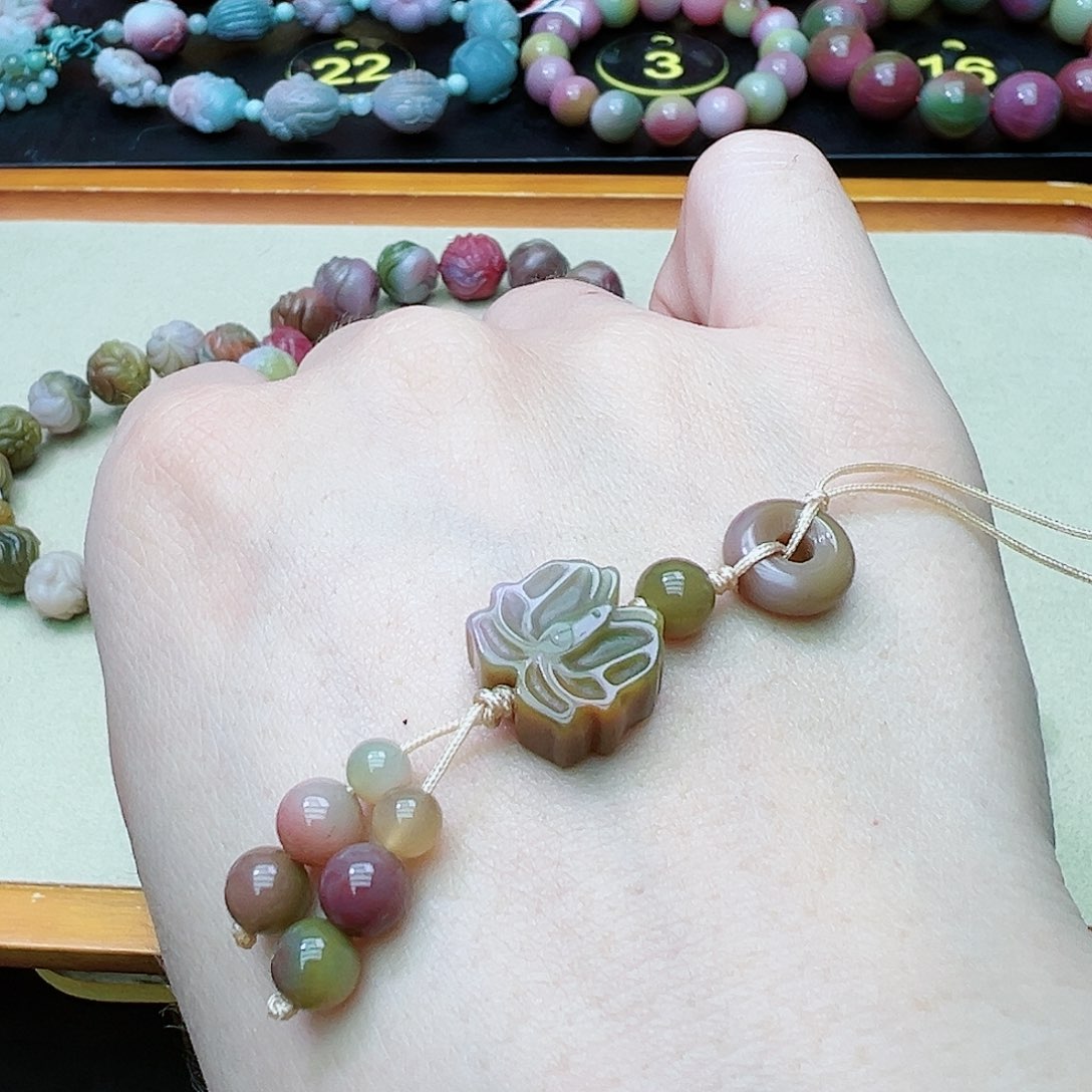 石英质玉盐源玛瑙定制未镶嵌