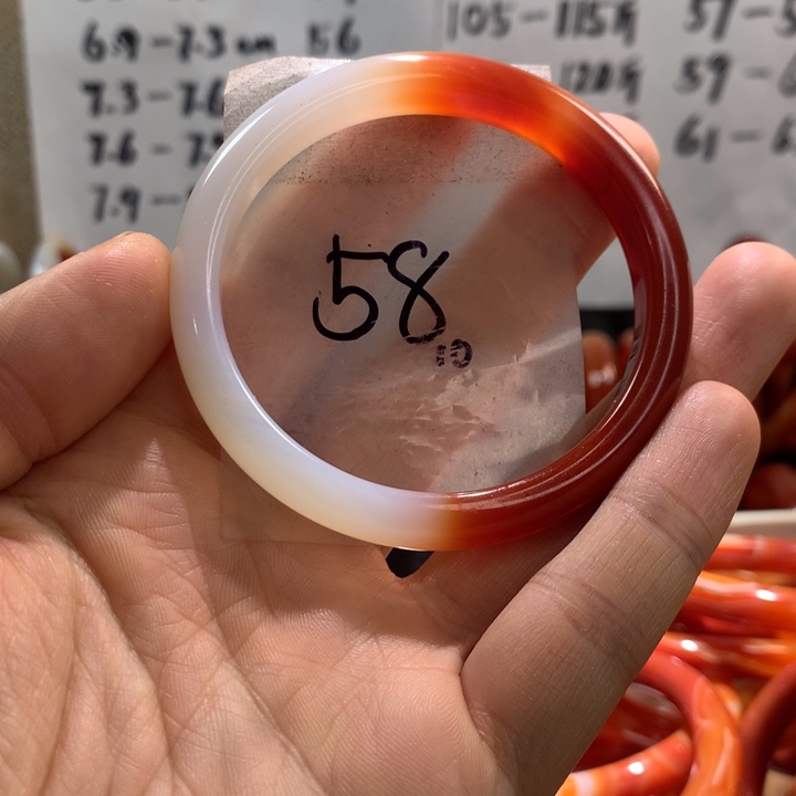 玛瑙/玉髓手镯未镶嵌