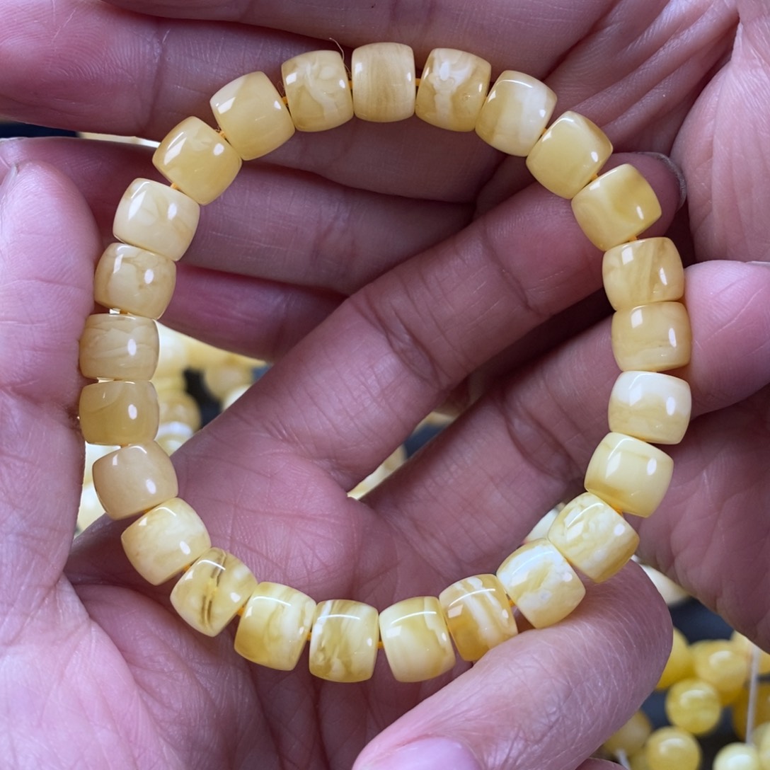 蜜蜡裸石未镶嵌你****媚