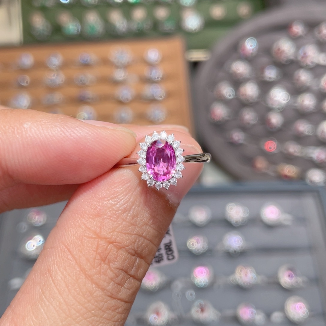 彩色蓝宝石戒指18K金镶嵌1.07ct 无烧帕帕